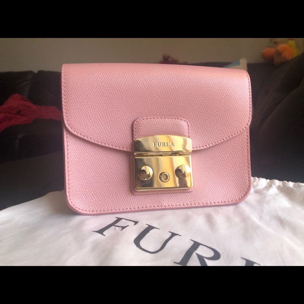 FURLA METROPOLIS Mini Crossbody Pink